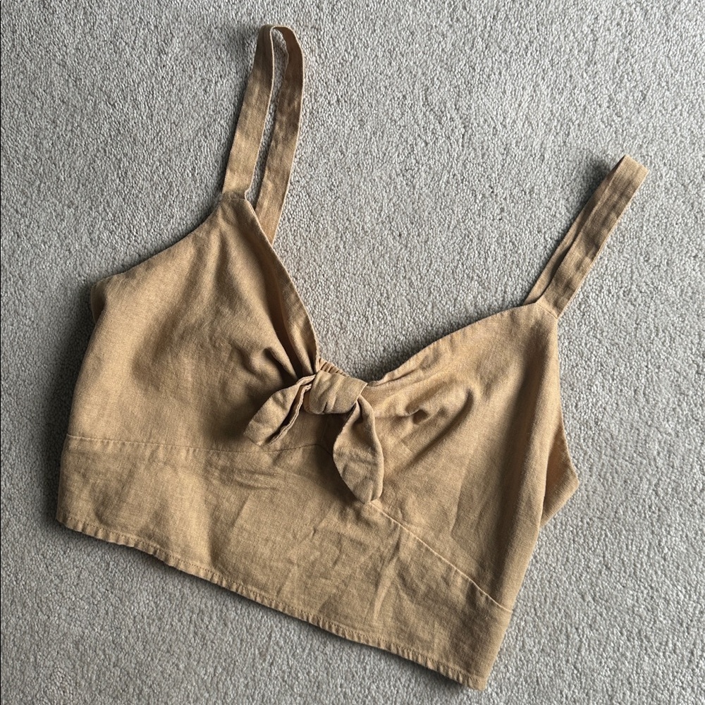 Cropped Bow Detail Top - size Small